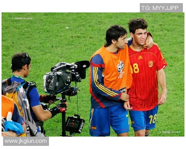 法国足球明星长发魅力与风格的完美结合探讨