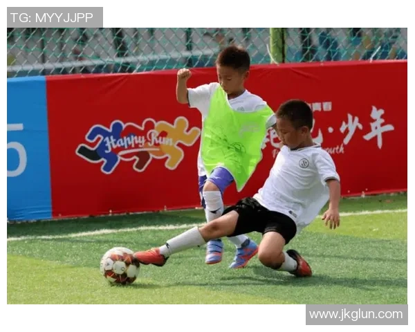 足球特招中学助力青少年成长与梦想成真培养未来足球明星的摇篮 足球特招中学助力青少年成长与梦想成真培养未来足球明星的摇篮