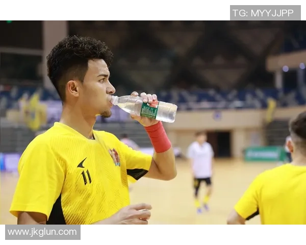 足球比赛规矩详解与注意事项助你成为赛场上的明白人 足球比赛规矩详解与注意事项助你成为赛场上的明白人