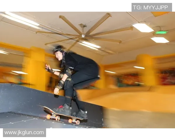 重庆滑板队的灵活性探索与发展之路聚焦滑板运动的未来潜力 重庆滑板队的灵活性探索与发展之路聚焦滑板运动的未来潜力