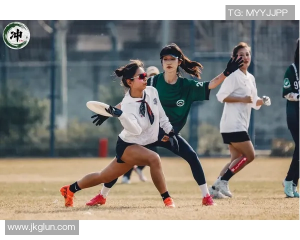 重庆飞盘队状态分析与未来展望聚焦飞盘运动的热潮与发展 重庆飞盘队状态分析与未来展望聚焦飞盘运动的热潮与发展